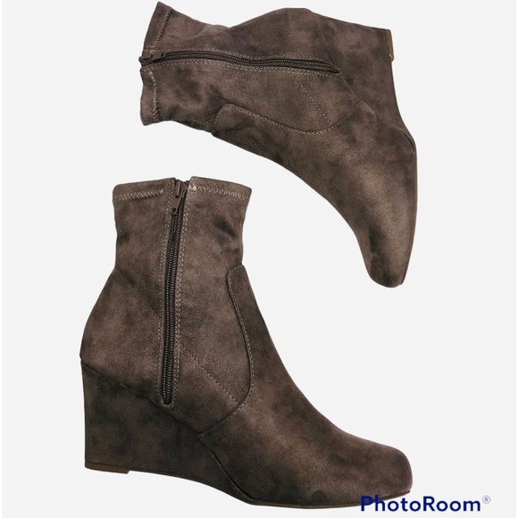Lane Bryant Brown Ankle Boots - Picture 4 of 12